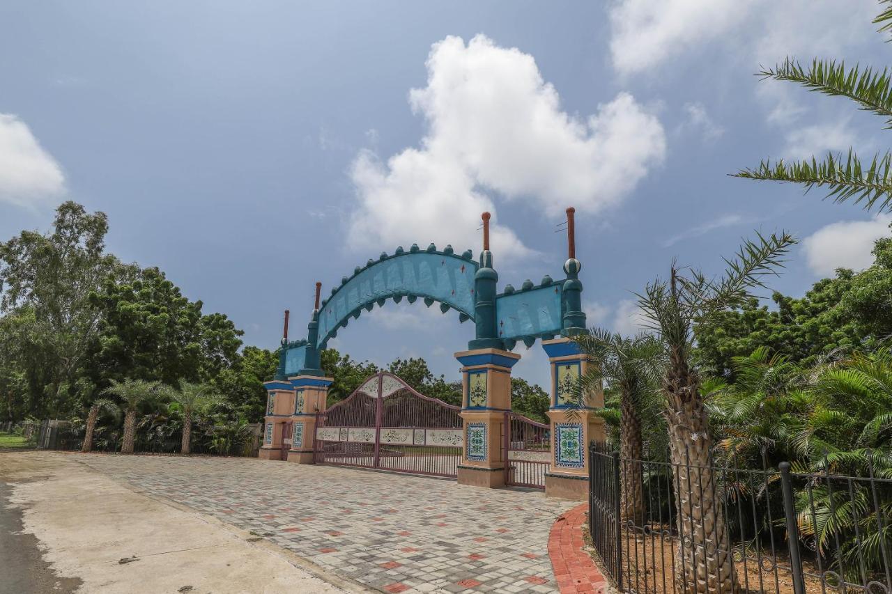 Capital O 49279 Chhab Chhaba Chhab Water Fun Park & Resort Damka Exterior foto